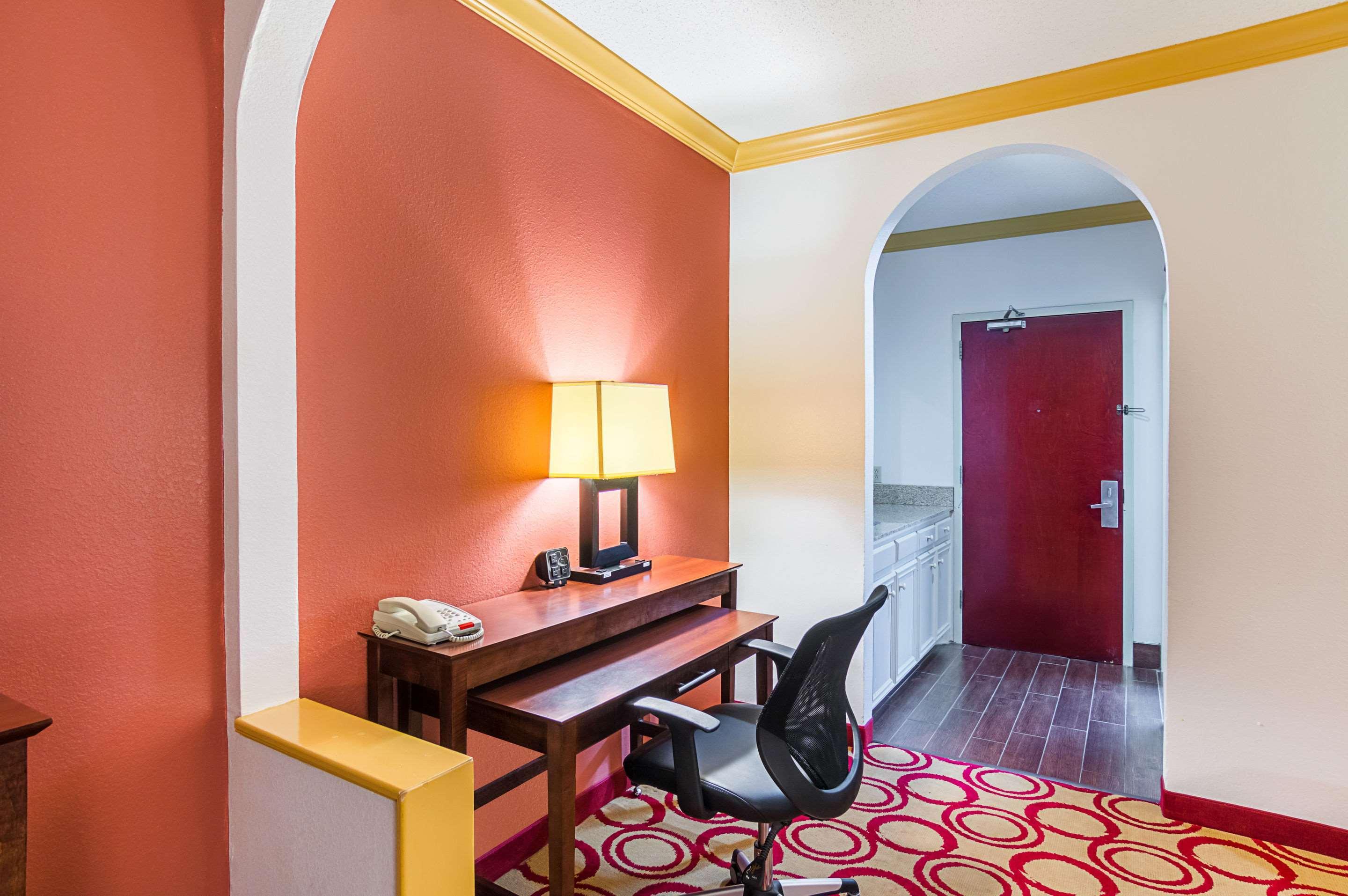 Quality Suites Лаббок Экстерьер фото